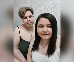 live chat room BeckyAndEllen