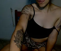 Avatar of Lola888_, tattooed girl streaming live