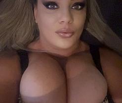 Sex cams model avatar pic - sweetmilf4u