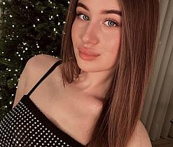 sexcam xxx LilyColins