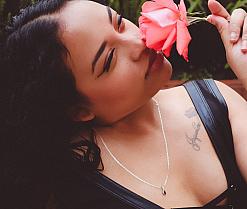 Sex cams model avatar pic - angela_angels