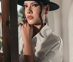 Sex cams model avatar pic - NiaSalvatore