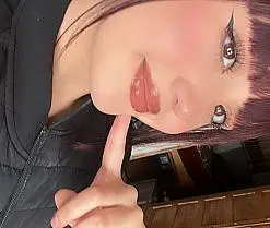 _dakotaa_, broadcasting live right now