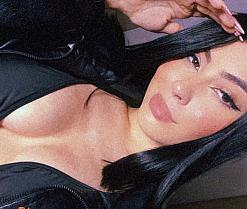 Valentina-Arias's webcam