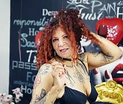ButterflyAxilia, streaming live right now